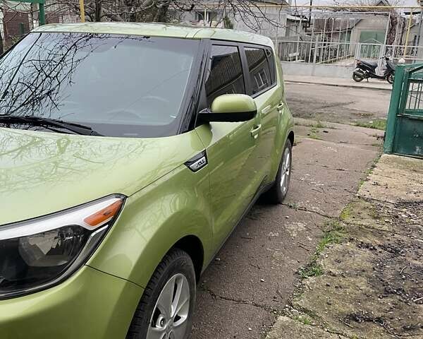 Зелений Кіа Soul, об'ємом двигуна 1.6 л та пробігом 130 тис. км за 9200 $, фото 3 на Automoto.ua