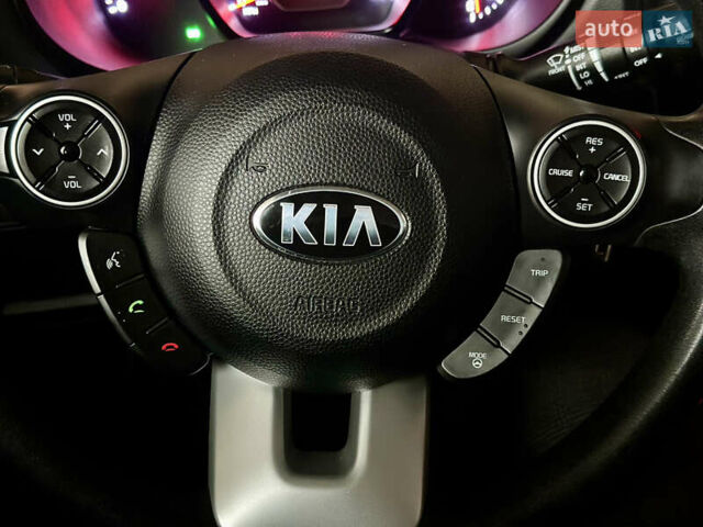 Зеленый Киа Soul, объемом двигателя 1.6 л и пробегом 200 тыс. км за 10200 $, фото 35 на Automoto.ua