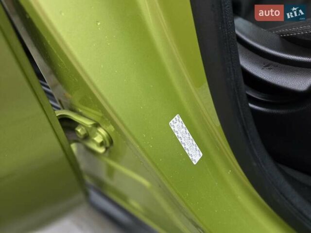 Зелений Кіа Soul, об'ємом двигуна 1.6 л та пробігом 248 тис. км за 7700 $, фото 22 на Automoto.ua