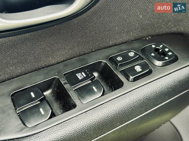 Зеленый Киа Soul, объемом двигателя 1.6 л и пробегом 200 тыс. км за 10200 $, фото 28 на Automoto.ua