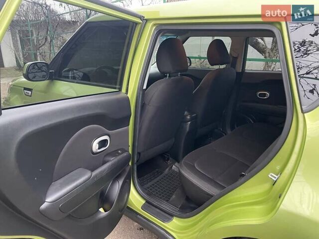 Зелений Кіа Soul, об'ємом двигуна 1.6 л та пробігом 130 тис. км за 9200 $, фото 8 на Automoto.ua