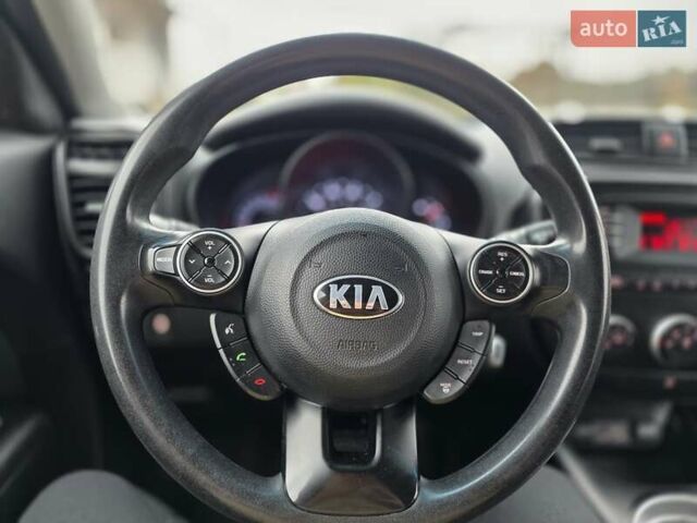 Зеленый Киа Soul, объемом двигателя 1.6 л и пробегом 240 тыс. км за 8800 $, фото 3 на Automoto.ua
