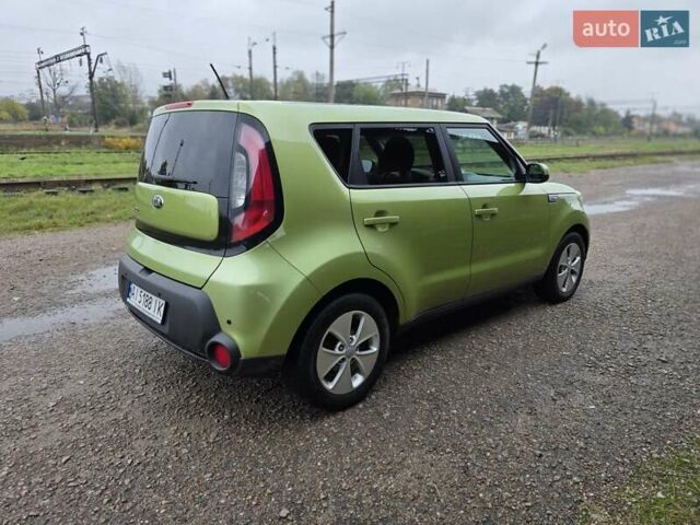 Зелений Кіа Soul, об'ємом двигуна 1.6 л та пробігом 248 тис. км за 7700 $, фото 14 на Automoto.ua