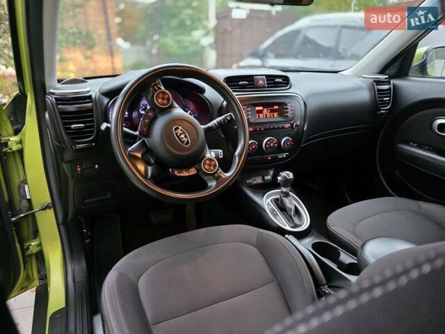Зелений Кіа Soul, об'ємом двигуна 1.6 л та пробігом 248 тис. км за 7700 $, фото 40 на Automoto.ua