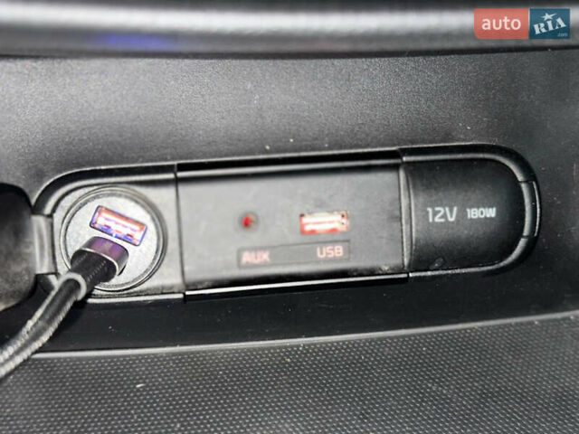 Зеленый Киа Soul, объемом двигателя 1.6 л и пробегом 200 тыс. км за 10200 $, фото 25 на Automoto.ua