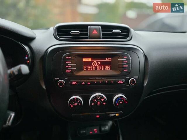 Зелений Кіа Soul, об'ємом двигуна 1.6 л та пробігом 248 тис. км за 7700 $, фото 34 на Automoto.ua