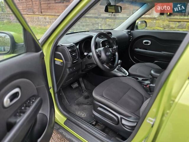 Зелений Кіа Soul, об'ємом двигуна 1.6 л та пробігом 248 тис. км за 7700 $, фото 4 на Automoto.ua