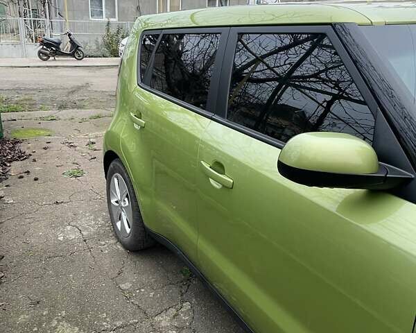 Зелений Кіа Soul, об'ємом двигуна 1.6 л та пробігом 130 тис. км за 9200 $, фото 1 на Automoto.ua