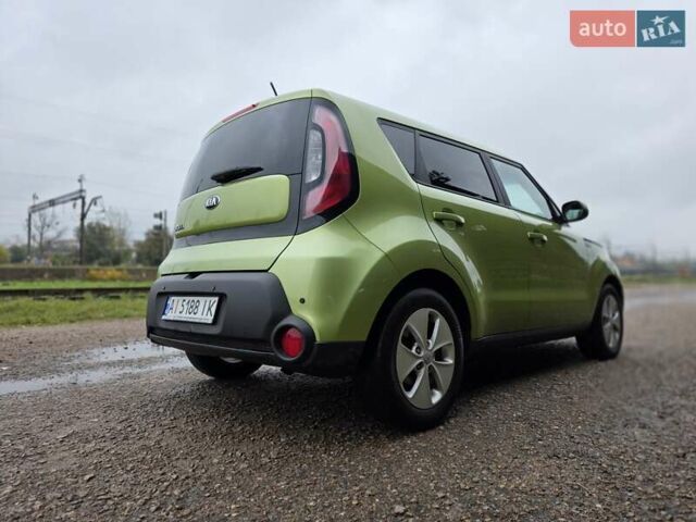 Зелений Кіа Soul, об'ємом двигуна 1.6 л та пробігом 248 тис. км за 7700 $, фото 9 на Automoto.ua