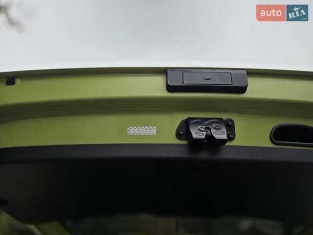 Зеленый Киа Soul, объемом двигателя 1.6 л и пробегом 240 тыс. км за 8800 $, фото 26 на Automoto.ua