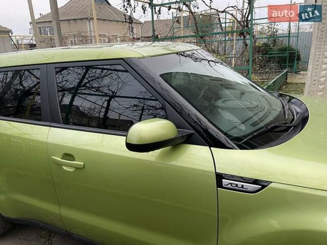 Зелений Кіа Soul, об'ємом двигуна 1.6 л та пробігом 130 тис. км за 9200 $, фото 5 на Automoto.ua