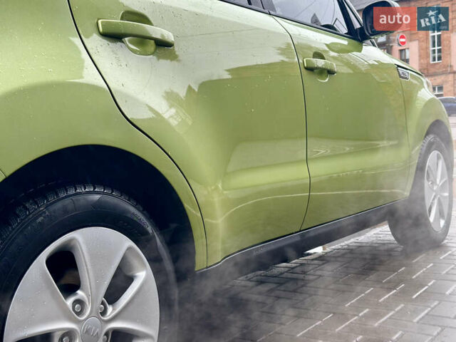 Зеленый Киа Soul, объемом двигателя 1.6 л и пробегом 200 тыс. км за 10200 $, фото 11 на Automoto.ua