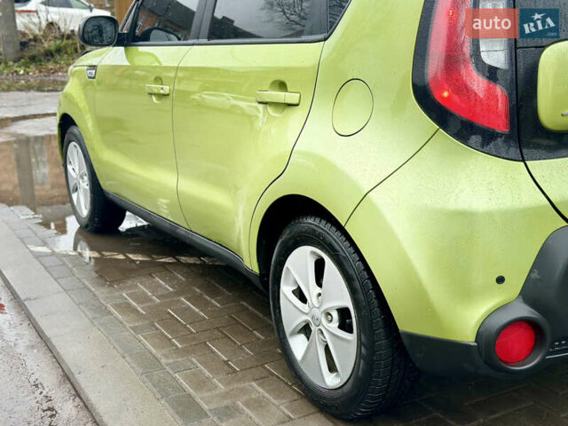 Зеленый Киа Soul, объемом двигателя 1.6 л и пробегом 200 тыс. км за 10200 $, фото 14 на Automoto.ua