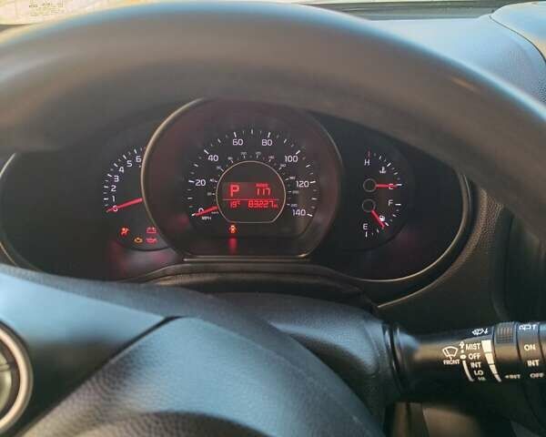 Зеленый Киа Soul, объемом двигателя 1.6 л и пробегом 133 тыс. км за 10000 $, фото 3 на Automoto.ua