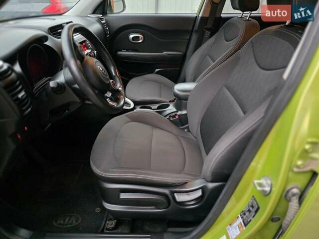 Зелений Кіа Soul, об'ємом двигуна 1.6 л та пробігом 248 тис. км за 7700 $, фото 38 на Automoto.ua