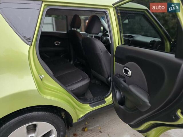 Зелений Кіа Soul, об'ємом двигуна 1.6 л та пробігом 248 тис. км за 7700 $, фото 25 на Automoto.ua