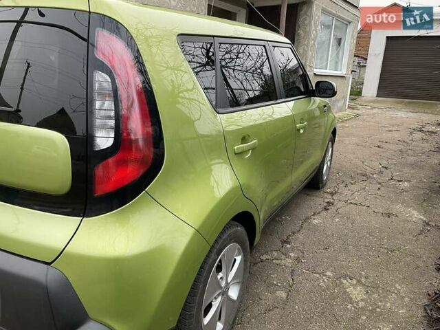 Зелений Кіа Soul, об'ємом двигуна 1.6 л та пробігом 130 тис. км за 9200 $, фото 6 на Automoto.ua