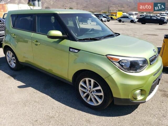 Зеленый Киа Soul, объемом двигателя 2 л и пробегом 175 тыс. км за 1200 $, фото 2 на Automoto.ua