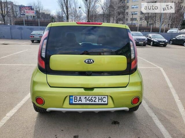 Зеленый Киа Soul, объемом двигателя 2 л и пробегом 117 тыс. км за 11999 $, фото 7 на Automoto.ua