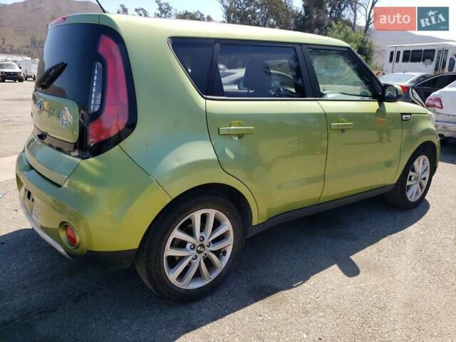 Зеленый Киа Soul, объемом двигателя 2 л и пробегом 175 тыс. км за 1200 $, фото 5 на Automoto.ua