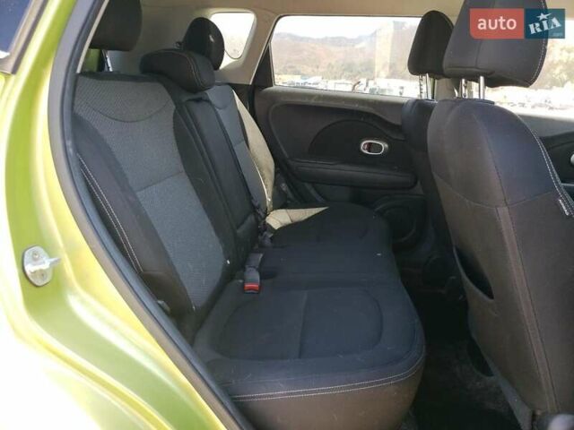 Зеленый Киа Soul, объемом двигателя 2 л и пробегом 175 тыс. км за 1200 $, фото 7 на Automoto.ua
