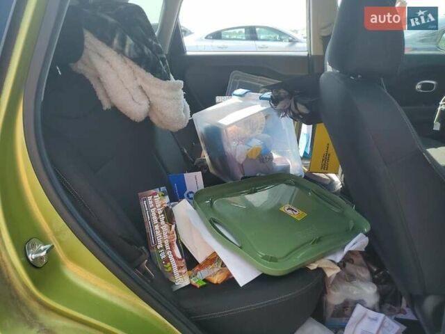 Зелений Кіа Soul, об'ємом двигуна 1.6 л та пробігом 89 тис. км за 3000 $, фото 9 на Automoto.ua
