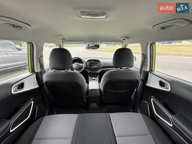 Зеленый Киа Soul, объемом двигателя 0 л и пробегом 27 тыс. км за 17500 $, фото 26 на Automoto.ua