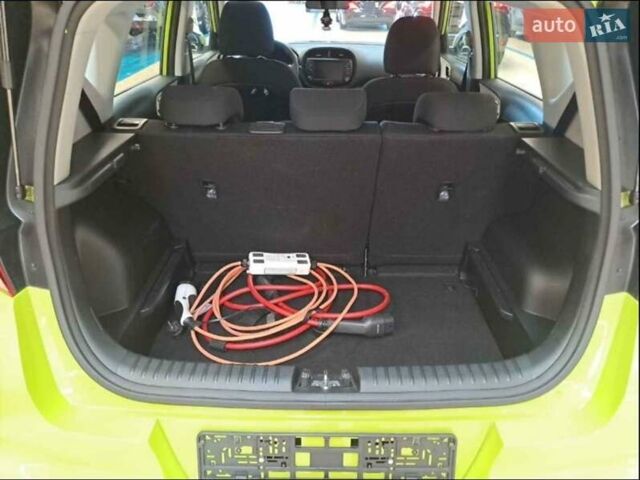 Зеленый Киа Soul, объемом двигателя 0 л и пробегом 15 тыс. км за 17300 $, фото 10 на Automoto.ua