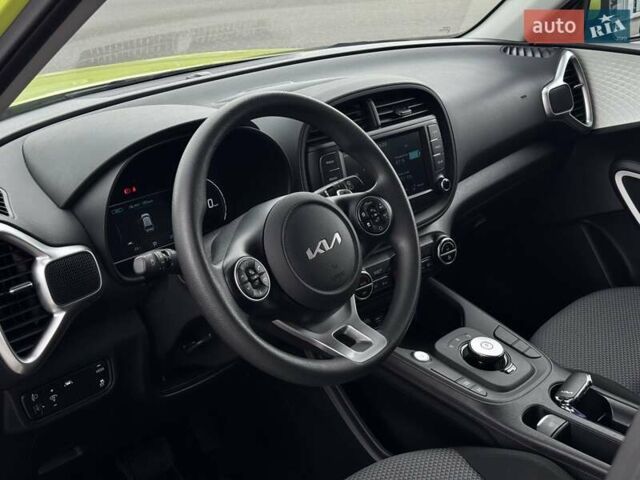 Зеленый Киа Soul, объемом двигателя 0 л и пробегом 27 тыс. км за 17500 $, фото 10 на Automoto.ua
