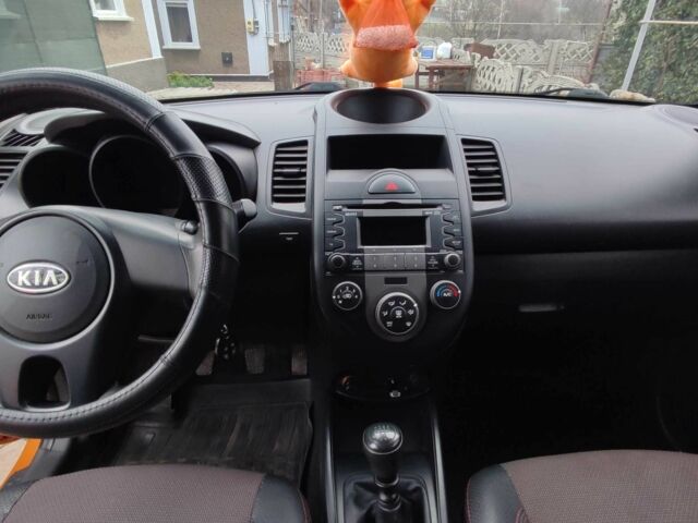 Помаранчевий Кіа Soul, об'ємом двигуна 1.6 л та пробігом 172 тис. км за 6900 $, фото 2 на Automoto.ua