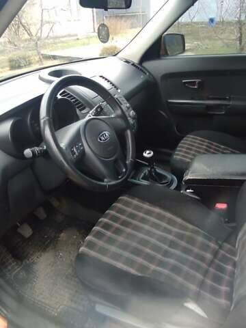 Помаранчевий Кіа Soul, об'ємом двигуна 1.59 л та пробігом 216 тис. км за 6000 $, фото 4 на Automoto.ua