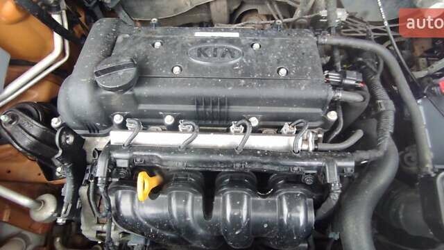 Помаранчевий Кіа Soul, об'ємом двигуна 1.59 л та пробігом 216 тис. км за 6000 $, фото 8 на Automoto.ua