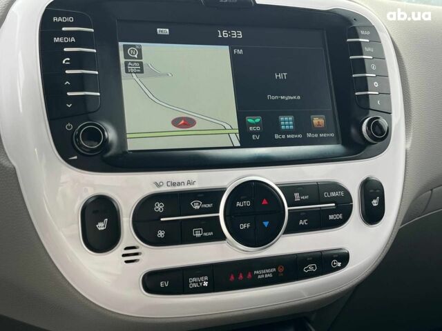 Білий Кіа Soul EV, об'ємом двигуна 0 л та пробігом 127 тис. км за 7790 $, фото 16 на Automoto.ua