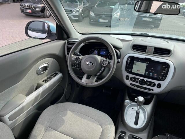 Білий Кіа Soul EV, об'ємом двигуна 0 л та пробігом 127 тис. км за 7790 $, фото 24 на Automoto.ua