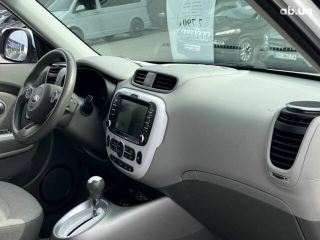 Білий Кіа Soul EV, об'ємом двигуна 0 л та пробігом 127 тис. км за 7790 $, фото 30 на Automoto.ua