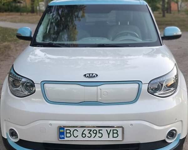 Белый Киа Soul EV, объемом двигателя 0 л и пробегом 111 тыс. км за 7500 $, фото 10 на Automoto.ua