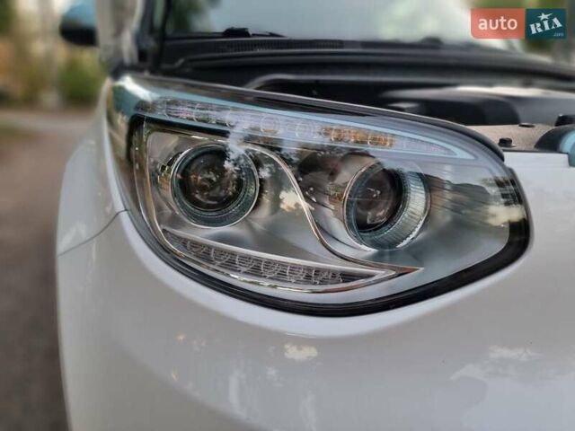 Белый Киа Soul EV, объемом двигателя 0 л и пробегом 111 тыс. км за 7500 $, фото 23 на Automoto.ua
