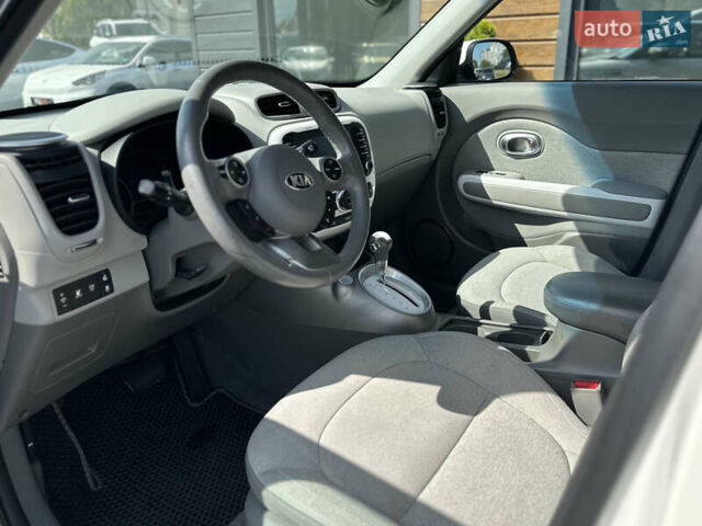 Белый Киа Soul EV, объемом двигателя 0 л и пробегом 150 тыс. км за 6150 $, фото 27 на Automoto.ua