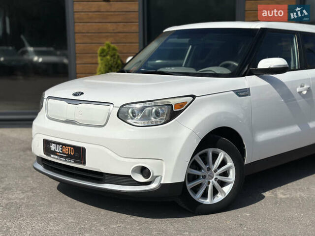 Белый Киа Soul EV, объемом двигателя 0 л и пробегом 150 тыс. км за 6150 $, фото 2 на Automoto.ua