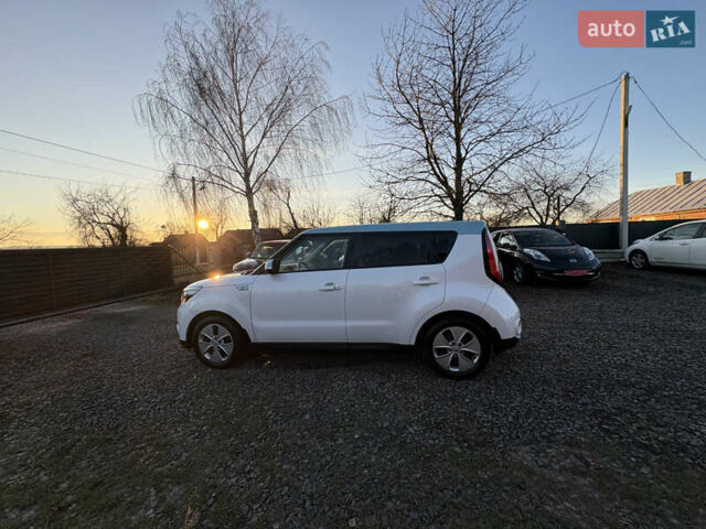 Білий Кіа Soul EV, об'ємом двигуна 0 л та пробігом 151 тис. км за 5900 $, фото 16 на Automoto.ua