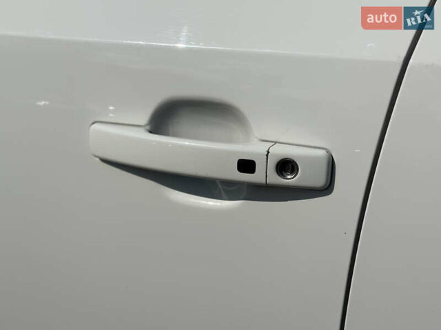 Белый Киа Soul EV, объемом двигателя 0 л и пробегом 150 тыс. км за 6150 $, фото 19 на Automoto.ua