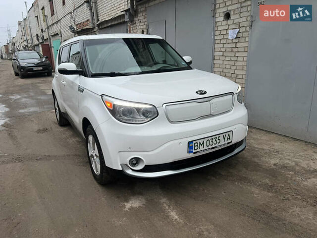 Белый Киа Soul EV, объемом двигателя 0 л и пробегом 102 тыс. км за 5300 $, фото 2 на Automoto.ua