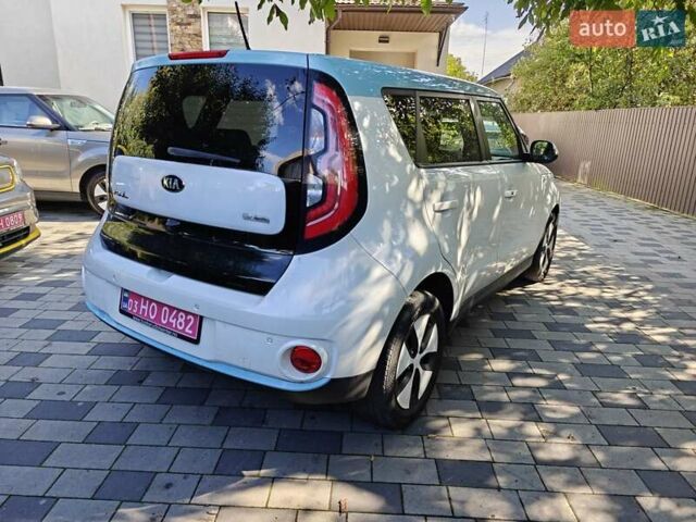 Белый Киа Soul EV, объемом двигателя 0 л и пробегом 131 тыс. км за 6999 $, фото 5 на Automoto.ua