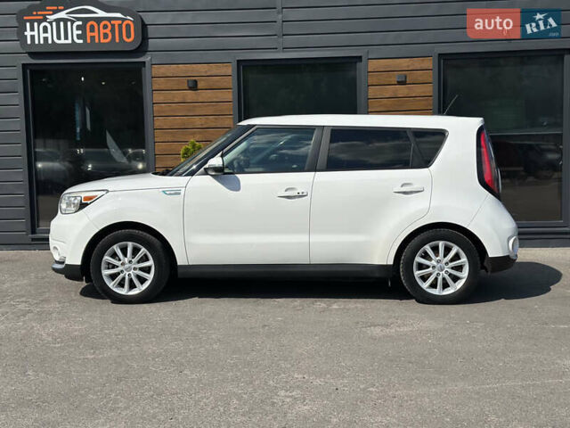 Белый Киа Soul EV, объемом двигателя 0 л и пробегом 150 тыс. км за 6150 $, фото 8 на Automoto.ua
