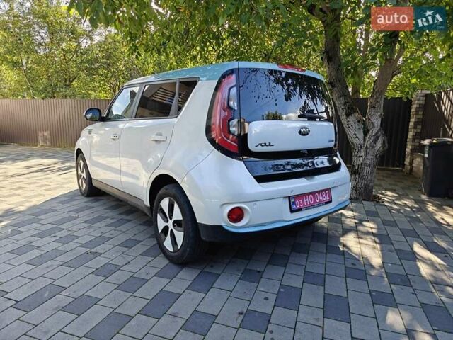 Белый Киа Soul EV, объемом двигателя 0 л и пробегом 131 тыс. км за 6999 $, фото 9 на Automoto.ua