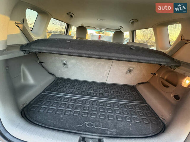 Білий Кіа Soul EV, об'ємом двигуна 0 л та пробігом 151 тис. км за 5900 $, фото 17 на Automoto.ua