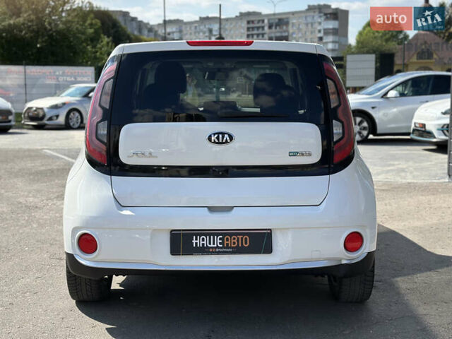 Белый Киа Soul EV, объемом двигателя 0 л и пробегом 150 тыс. км за 6150 $, фото 12 на Automoto.ua