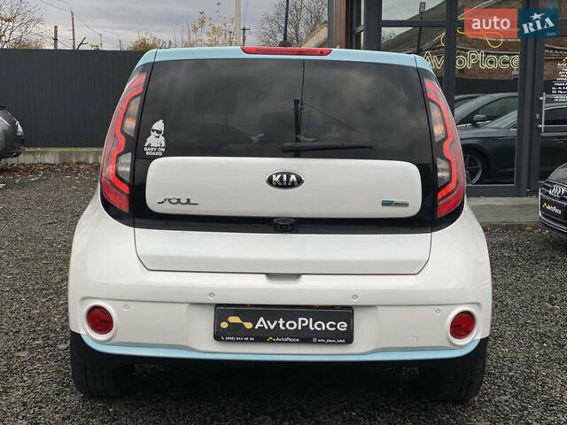 Кіа Soul EV 2016 у Луцьку на Automoto.ua Білий Кіа Soul EV, об'ємом двигуна 0 л та пробігом 116 тис. км за 7800 $, фото 14 на Automoto.ua