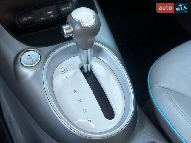 Білий Кіа Soul EV, об'ємом двигуна 0 л та пробігом 169 тис. км за 5600 $, фото 21 на Automoto.ua