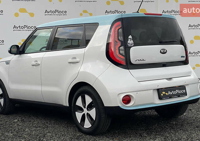 Кіа Soul EV 2016 у Луцьку на Automoto.ua Білий Кіа Soul EV, об'ємом двигуна 0 л та пробігом 116 тис. км за 7800 $, фото 106 на Automoto.ua